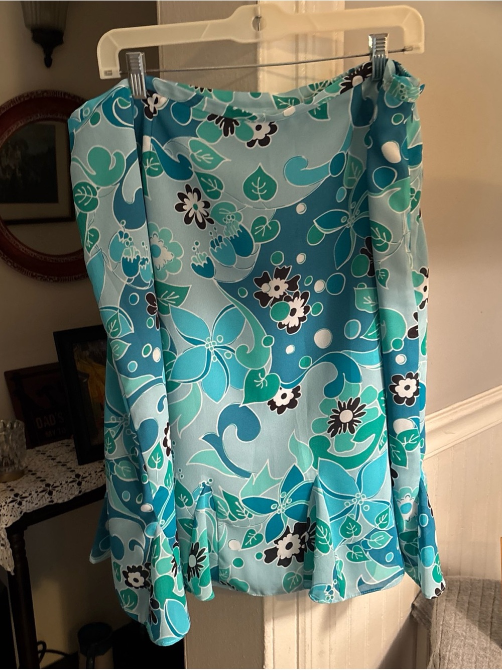 Casual Corner Blue and Teal Floral A-Line Skirt